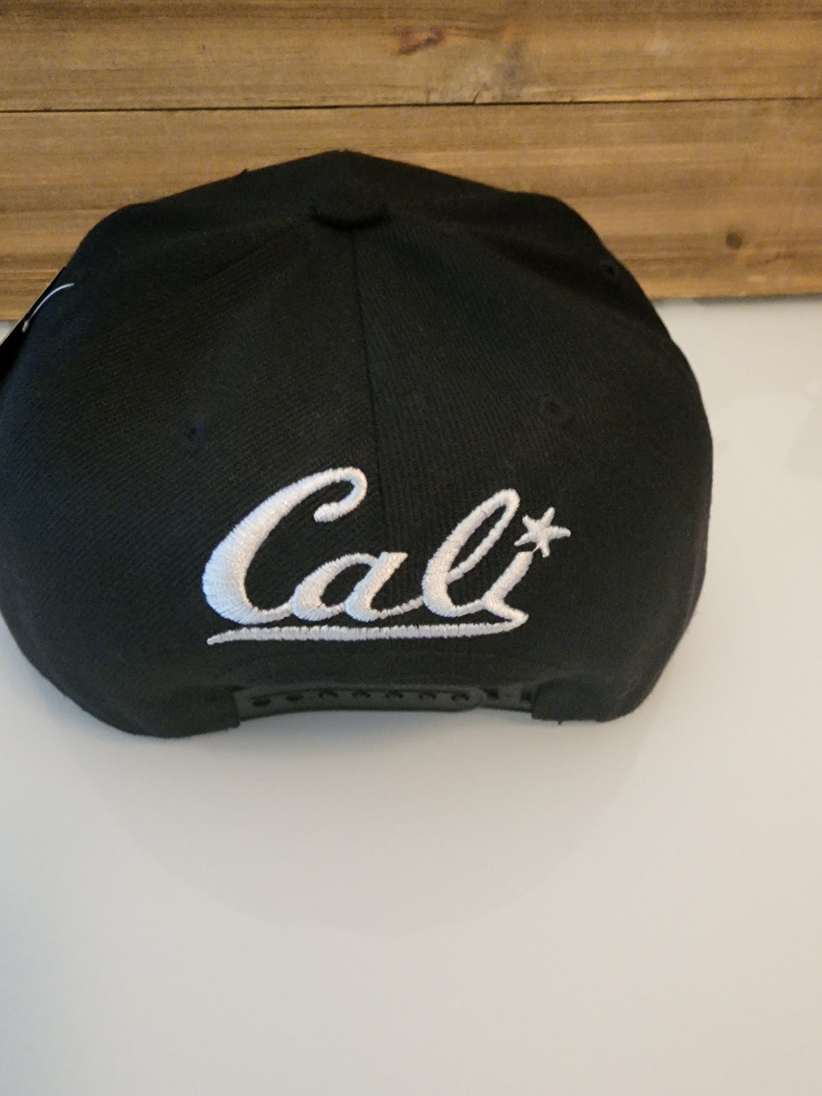 Flat Bill Trucker Hat "CALI"